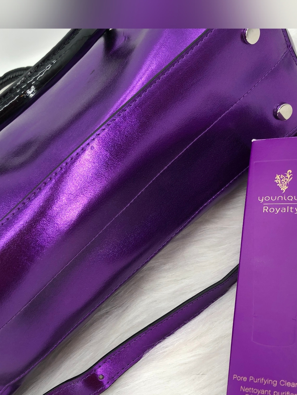 Younique Purple Metallic Cosmetic Make Up Shoulder Bag Purse & Pore Cleanser - Picture 6 of 10